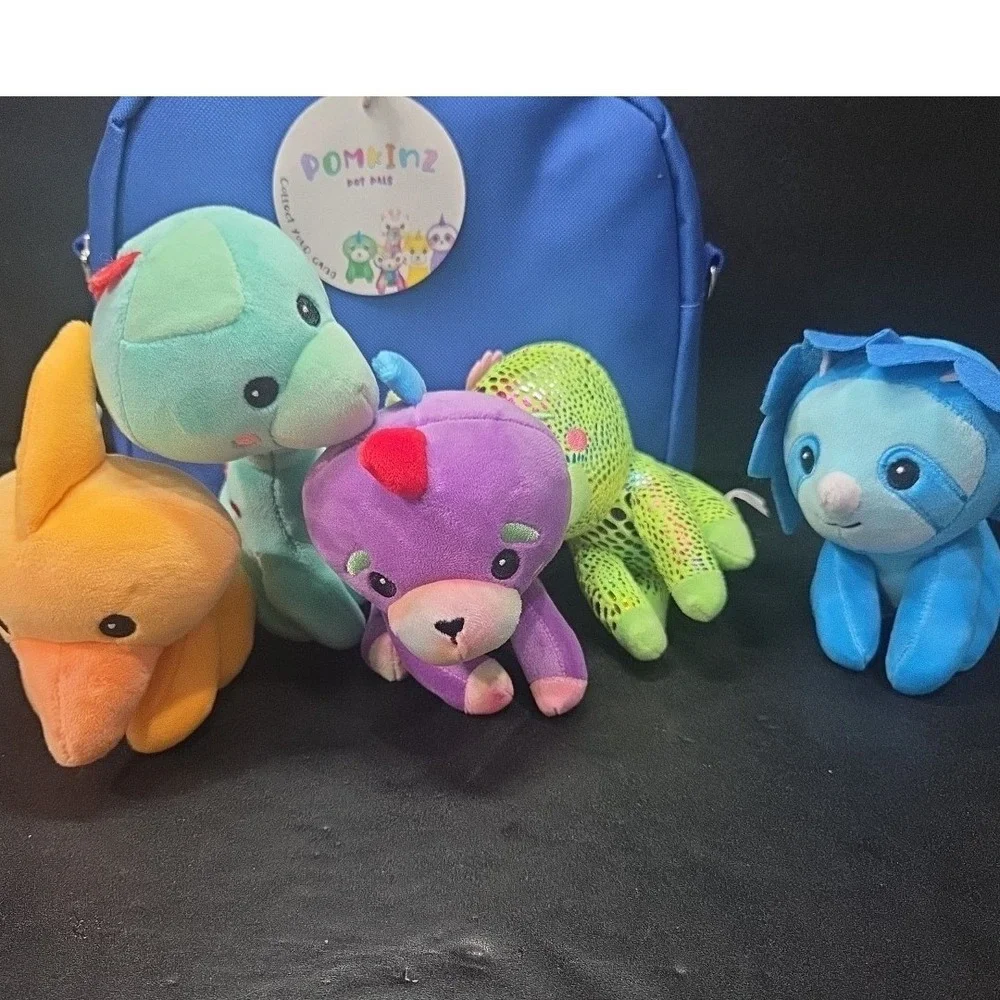 Pomkinz Pet Pals 5-Piece Plush Toy Set with Iridescent Blue‎ Carrying Case Bag